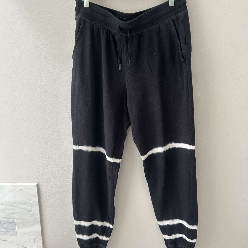 Woman's medium navy black ombré striped jogger sweats - Picture 6 of 6